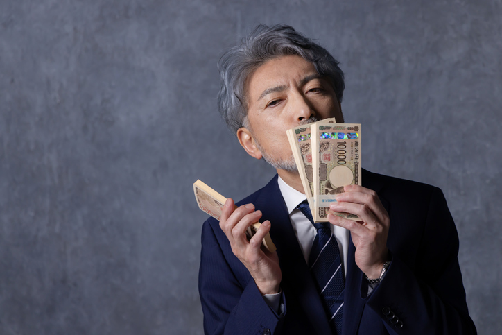 売上は伸びている。でも、未来の客は減っている。― マンガとディズニーランドに共通する、マーケティングの落とし穴